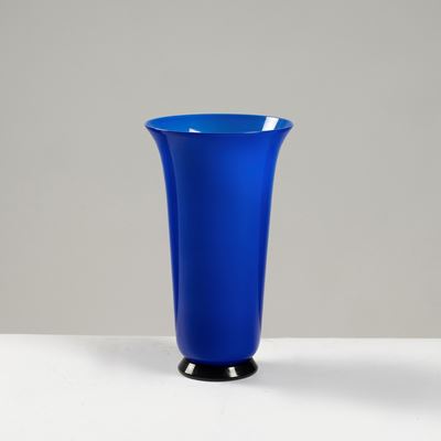 Venini, Vaso in vetro blu, Murano, sec. XX