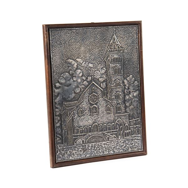 



ALTORILIEVO IN ARGENTO SBALZATO RAFFIGURANTE LA CATTEDRALE DI TRANI,