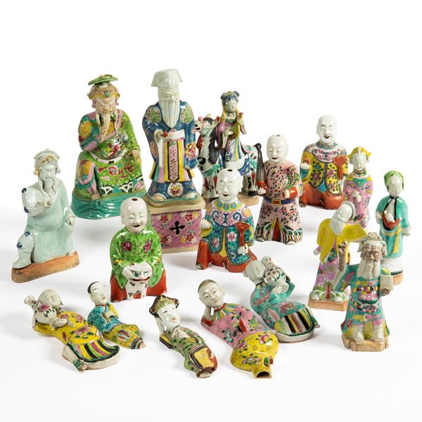 Gruppo di sculture, Cina, sec. XX  - Asta Mobili, arredi, dipinti e oggetti d'arte - Poggio Bracciolini Casa d'Aste