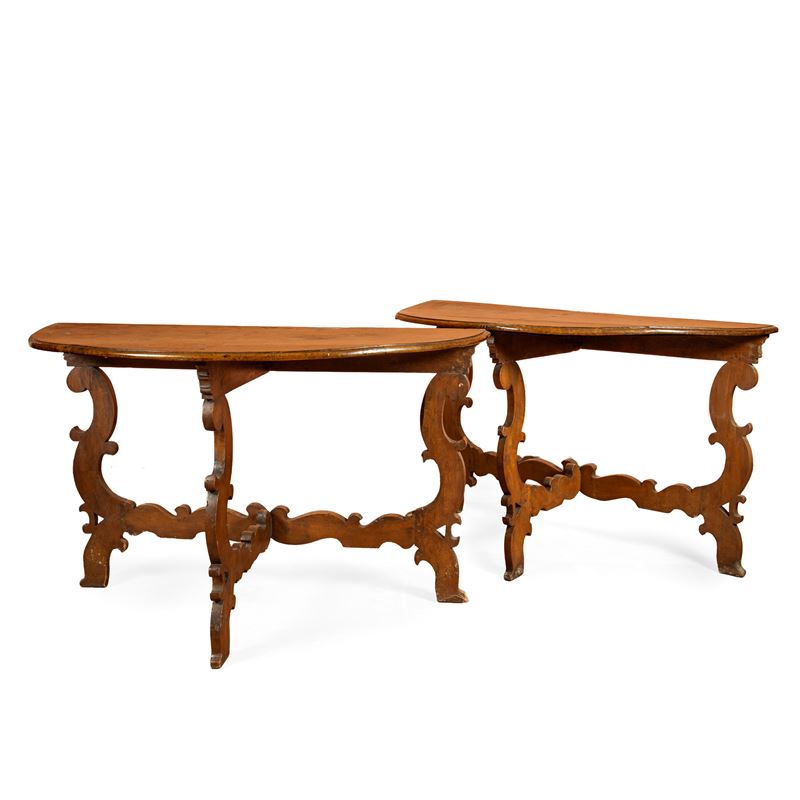 Coppia di console demilune, sec. XVIII