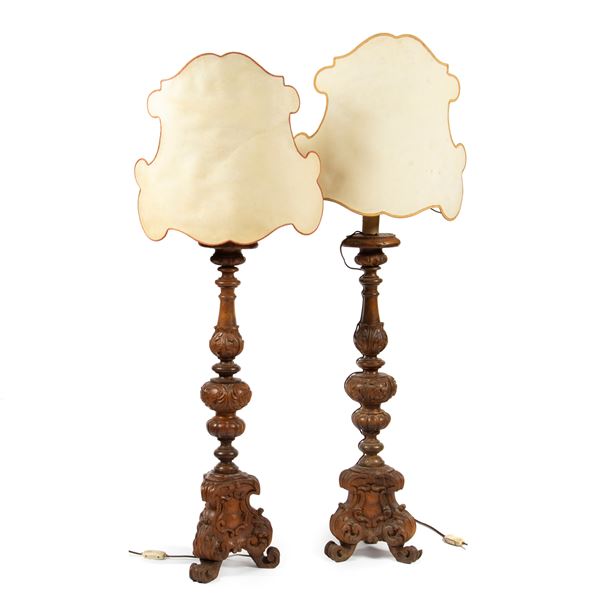 



Coppia di candelabri, sec. XVIII  - Asta Arredi, dipinti ed oggetti d'arte da una dimora sulle colline fiorentine - Poggio Bracciolini Casa d'Aste