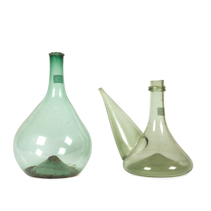 Vaso e alambicco in vetro soffiato, sec. XIX