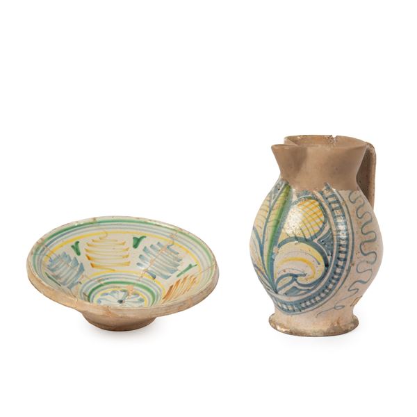 



Ciotolina e brocca, Italia meridionale, sec. XVIII  - Asta Arredi, dipinti ed oggetti d'arte da una dimora sulle colline fiorentine - Poggio Bracciolini Casa d'Aste