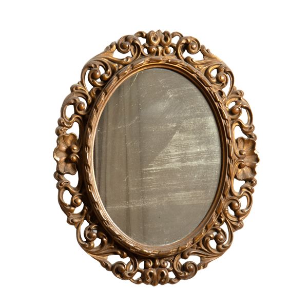 



Specchiera ovale, in stile Settecento  - Asta Arredi, dipinti ed oggetti d'arte da una dimora sulle colline fiorentine - Poggio Bracciolini Casa d'Aste