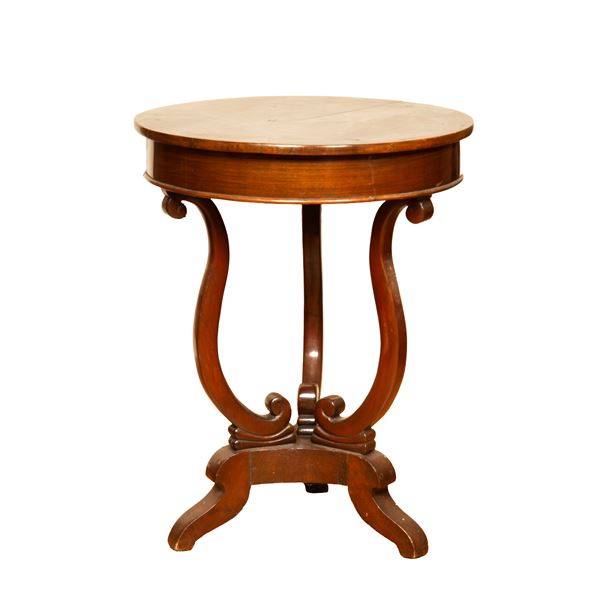 



Tavolino circolare, sec. XIX