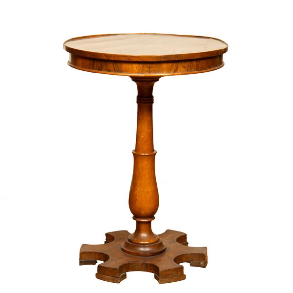 



Tavolino circolare, sec. XIX