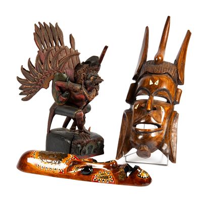 Maschere africane in legno intagliato, sec. XX
