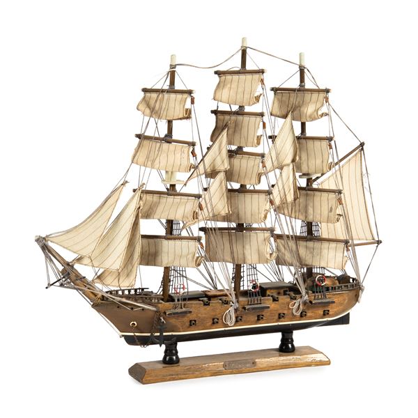 



Modellino di veliero, sec. XX 