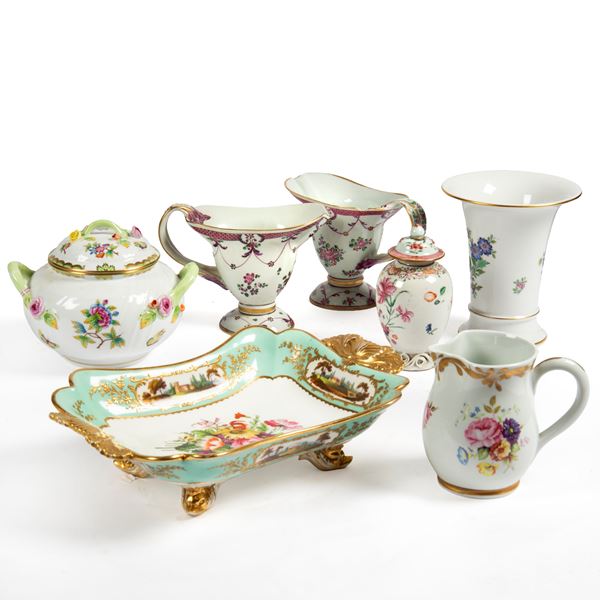 



Piccola zuppiera, manifattura Herend, sec. XX