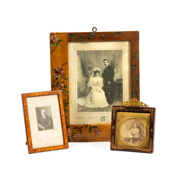 



Diciotto foto d'epoca  - Asta Mobili, arredi, dipinti e oggetti d'arte - Poggio Bracciolini Casa d'Aste