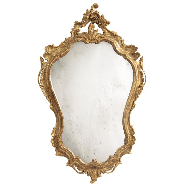 



Coppia di specchiere, in stile Settecento