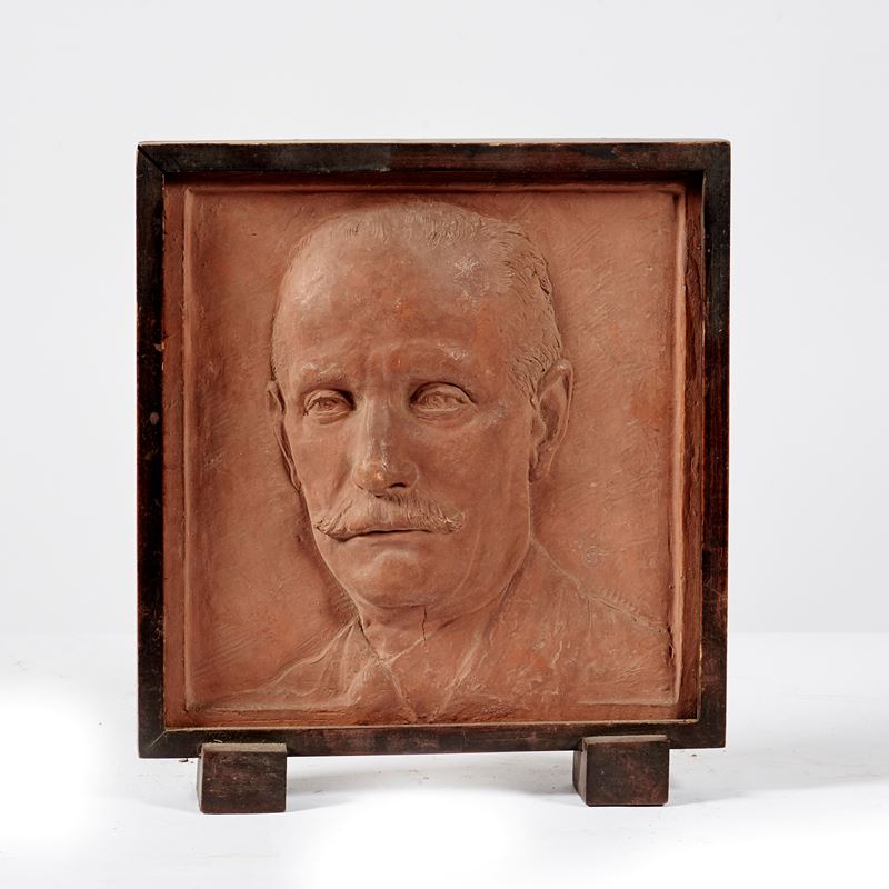 Scuola italiana, Testa di gentiluomo con baffi, altorilievo in terracotta