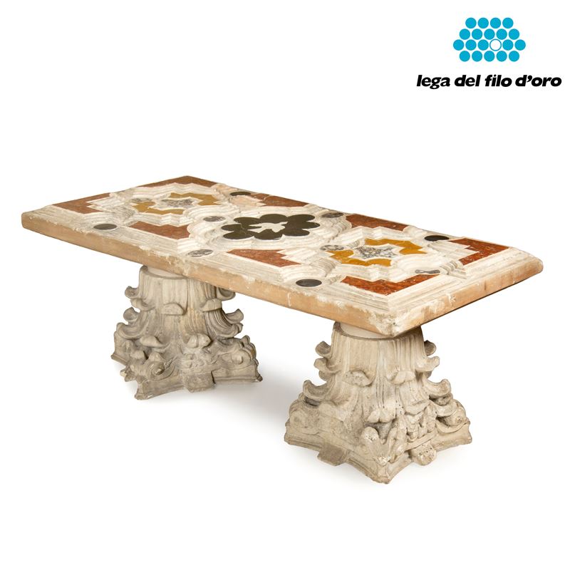Tavolo da fumo, XVIII secolo, piano in scagliola intarsiata con marmi