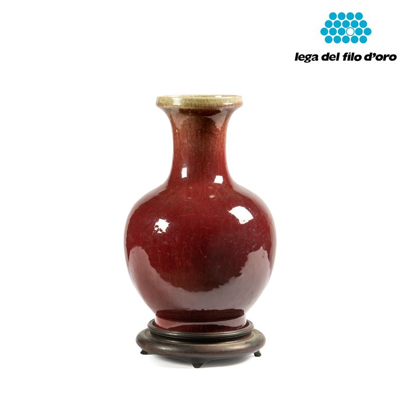 Vaso sangue di bue, sec. XX