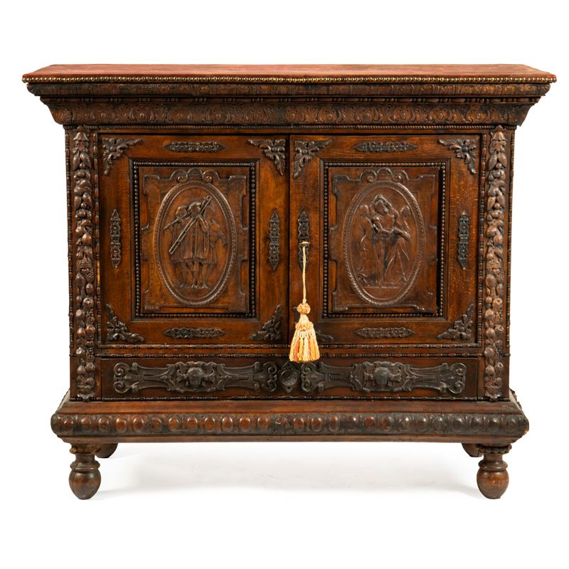 Credenza, in stile Rinascimento