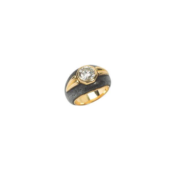 



ANELLO IN ORO GIALLO 18KT, METALLO E DIAMANTE  - Asta GIOIELLI, OROLOGI E ARGENTI - Poggio Bracciolini Casa d'Aste