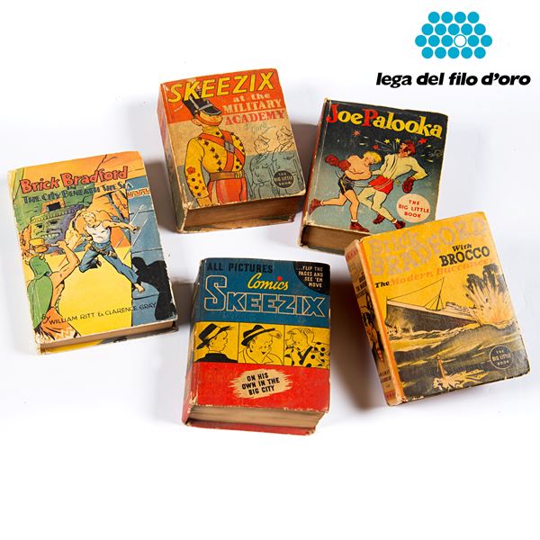 



Cinque fumetti tascabili in lingua inglese