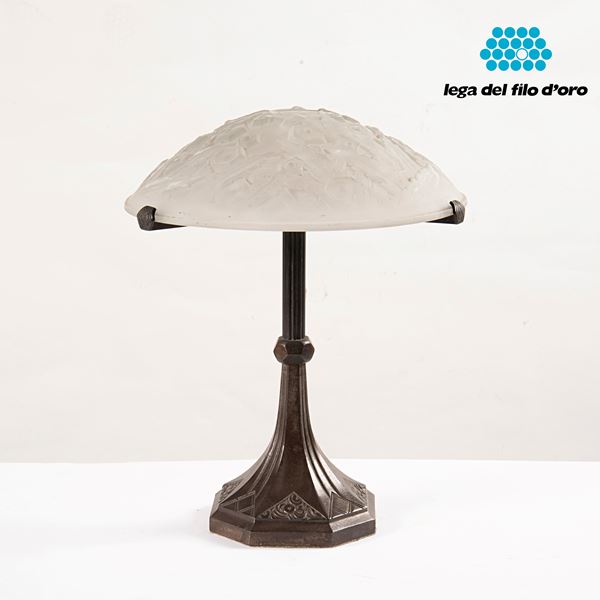 



Lampada da tavolo, in stile Liberty