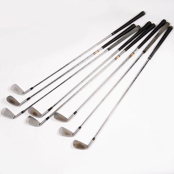 



Set di ferri e Putter, Mizuno