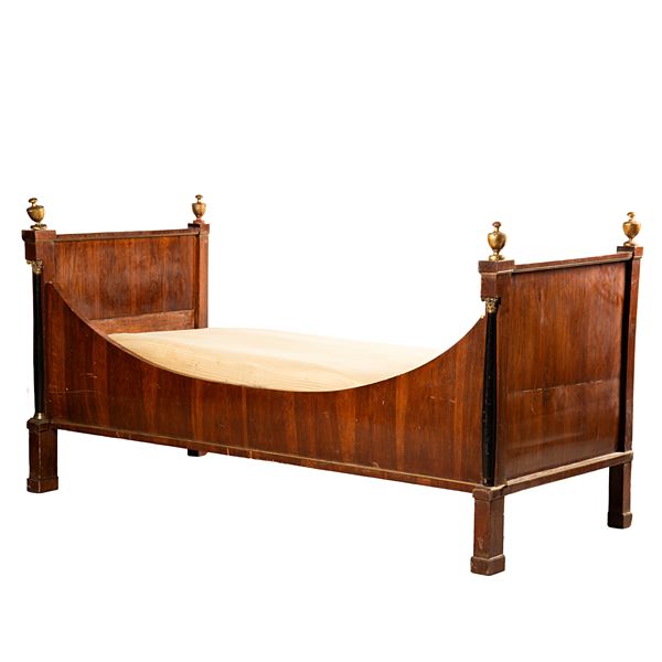 



Letto a barca, Impero