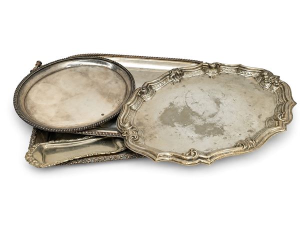 



Cinque vasi, sec. XX  - Asta Mobili, arredi e oggetti d'arte - Poggio Bracciolini Casa d'Aste