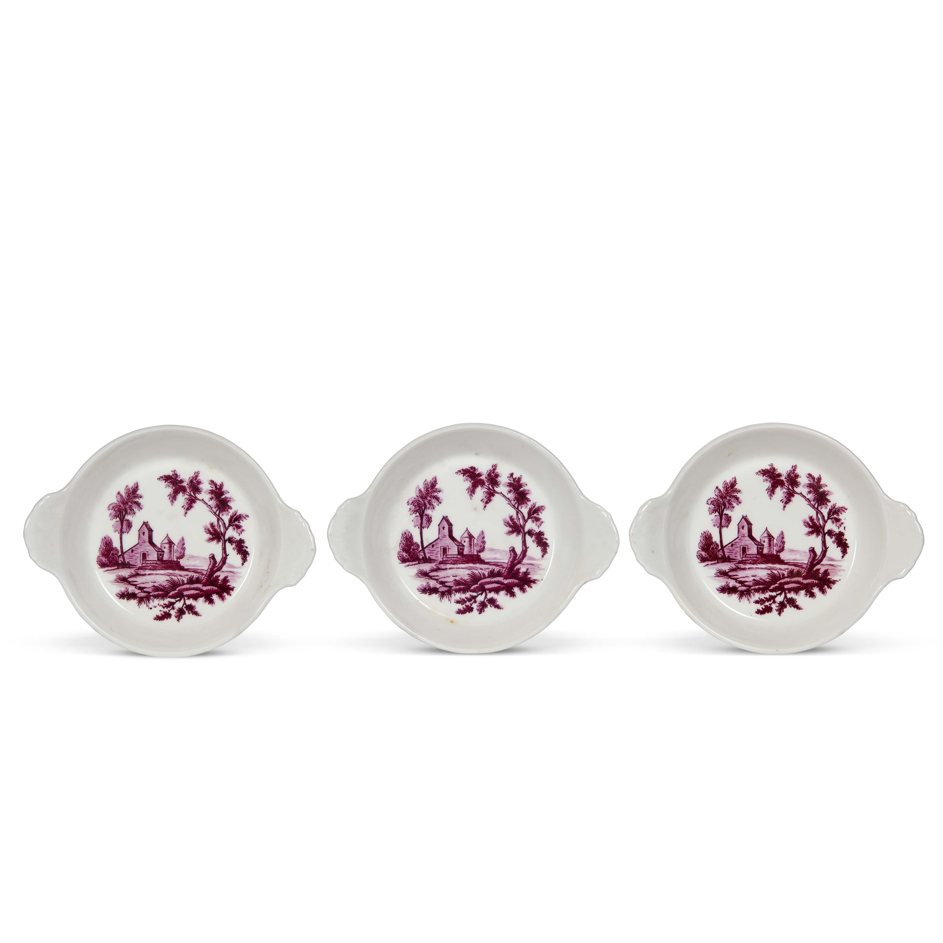 Due saliere e tre piattini, porcellana dipinta e dorata, sec. XIX–XX