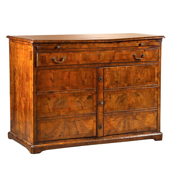 



Credenza, sec. XIX  - Asta Mobili, arredi e oggetti d'arte - Poggio Bracciolini Casa d'Aste