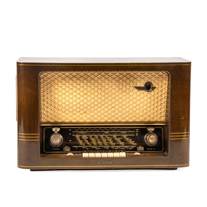 Schaub, Radio da tavolo in legno con manopole in bachelite (anni ’50)