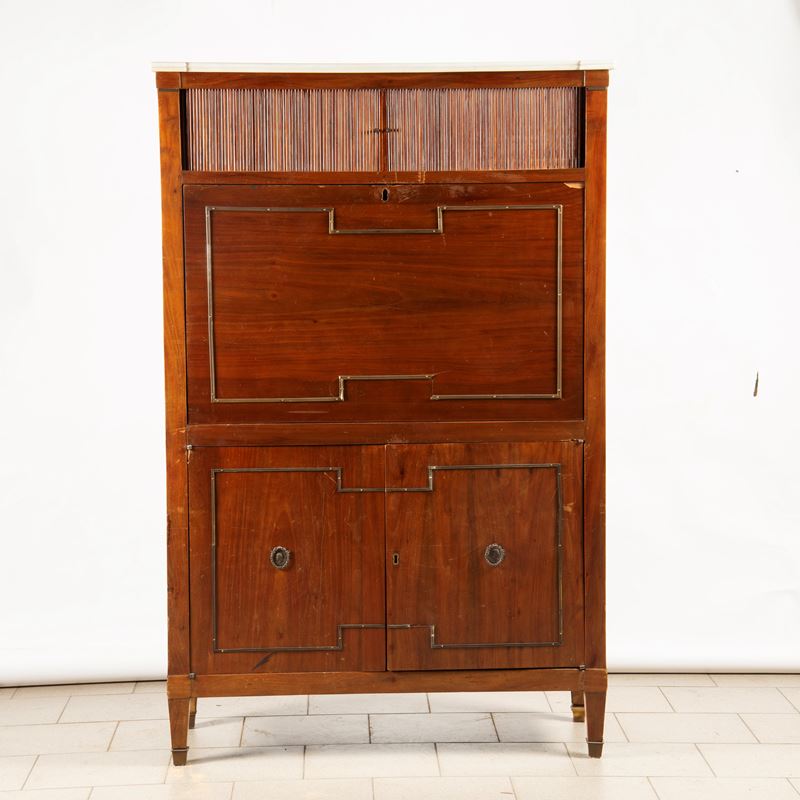 Secretaire, Francia, secolo XIX, mogano con piano in marmo