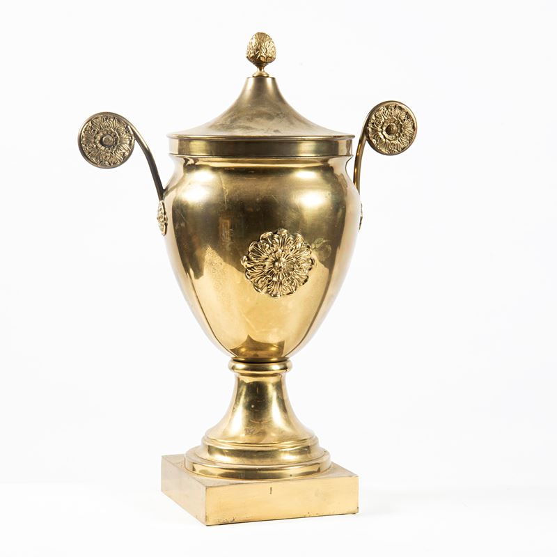 Cache-pot in metallo dorato, stile Impero