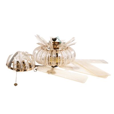 Sec. XX, Lampadario in metallo e plexiglass con ventilatore integrato, nove luci